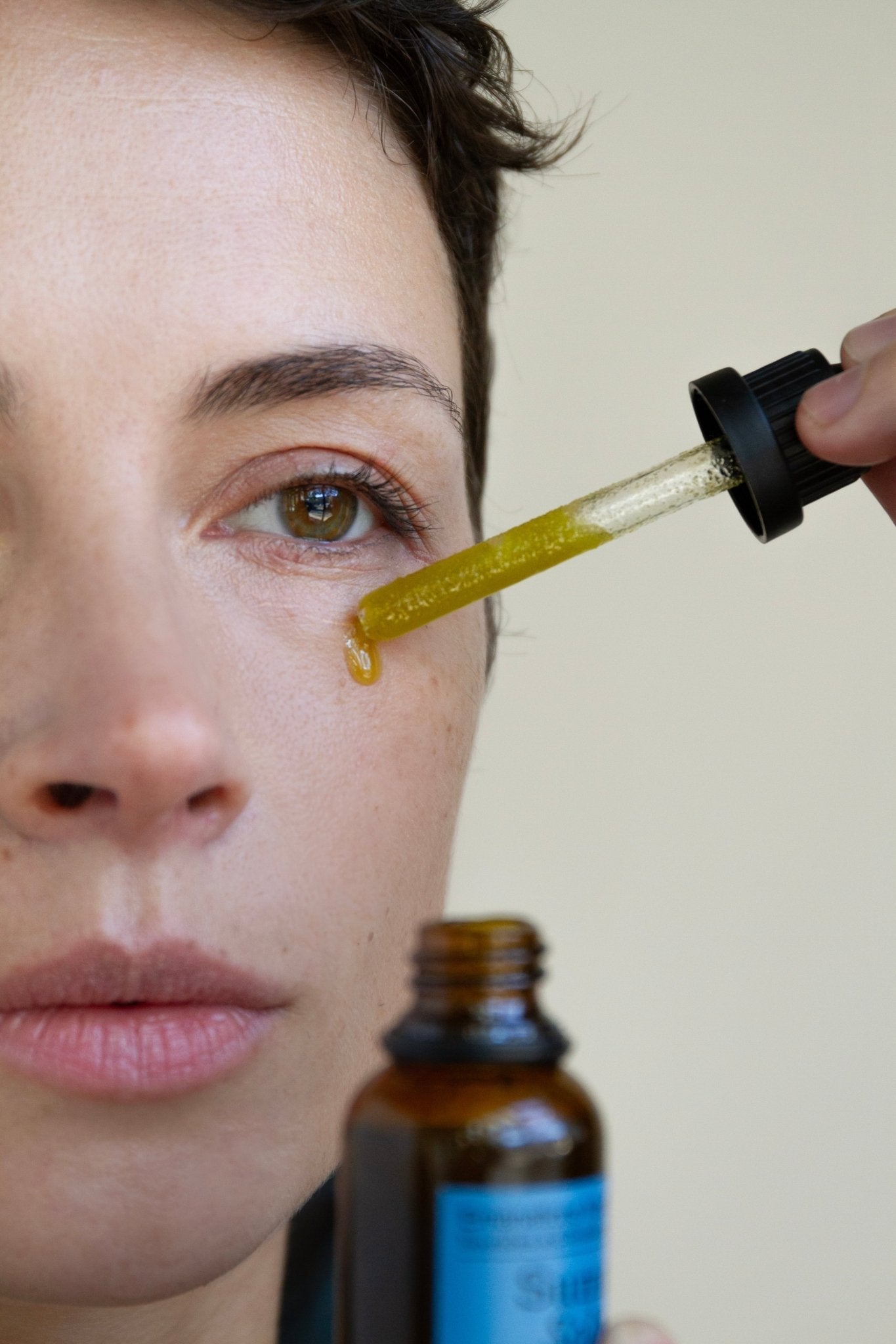 Emanations Profound Face Oil Deeply Nourishing Botanical Blend Serum